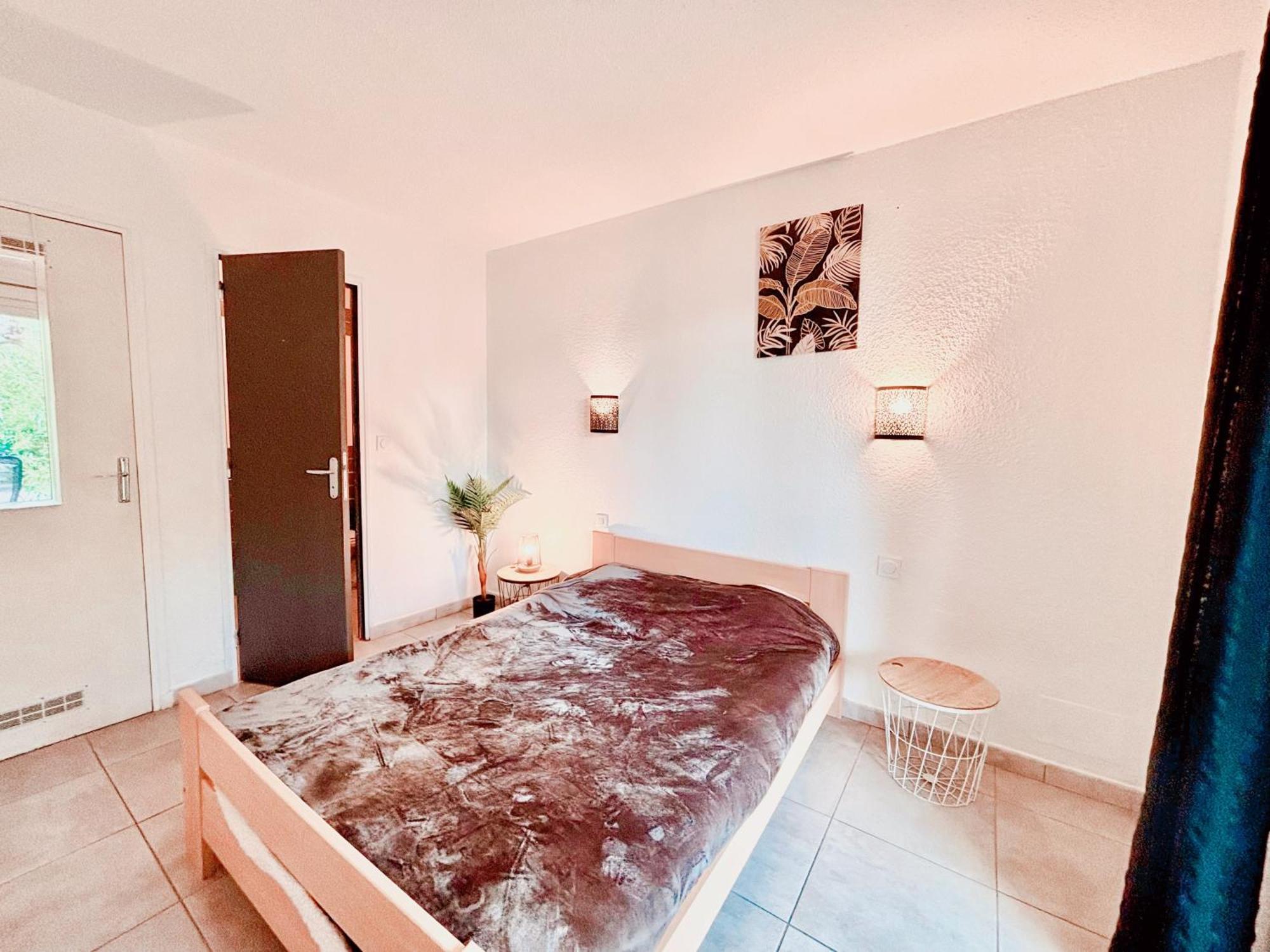 Appartement Calme Avec Jardin Privatif - 3 - Canet-en-Roussillon Buitenkant foto