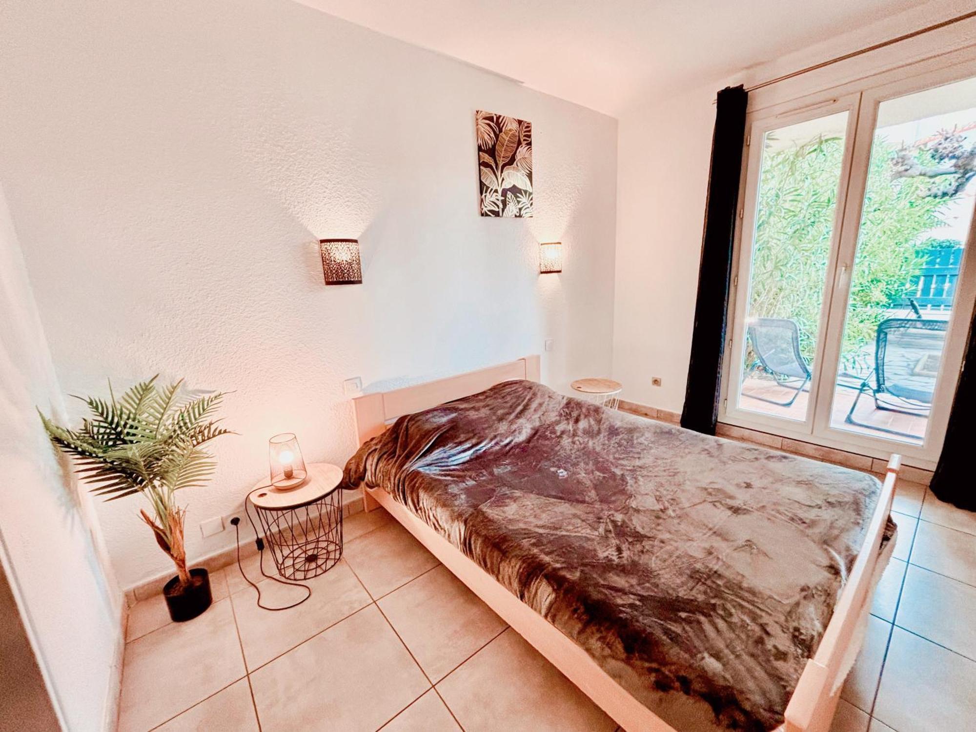 Appartement Calme Avec Jardin Privatif - 3 - Canet-en-Roussillon Buitenkant foto