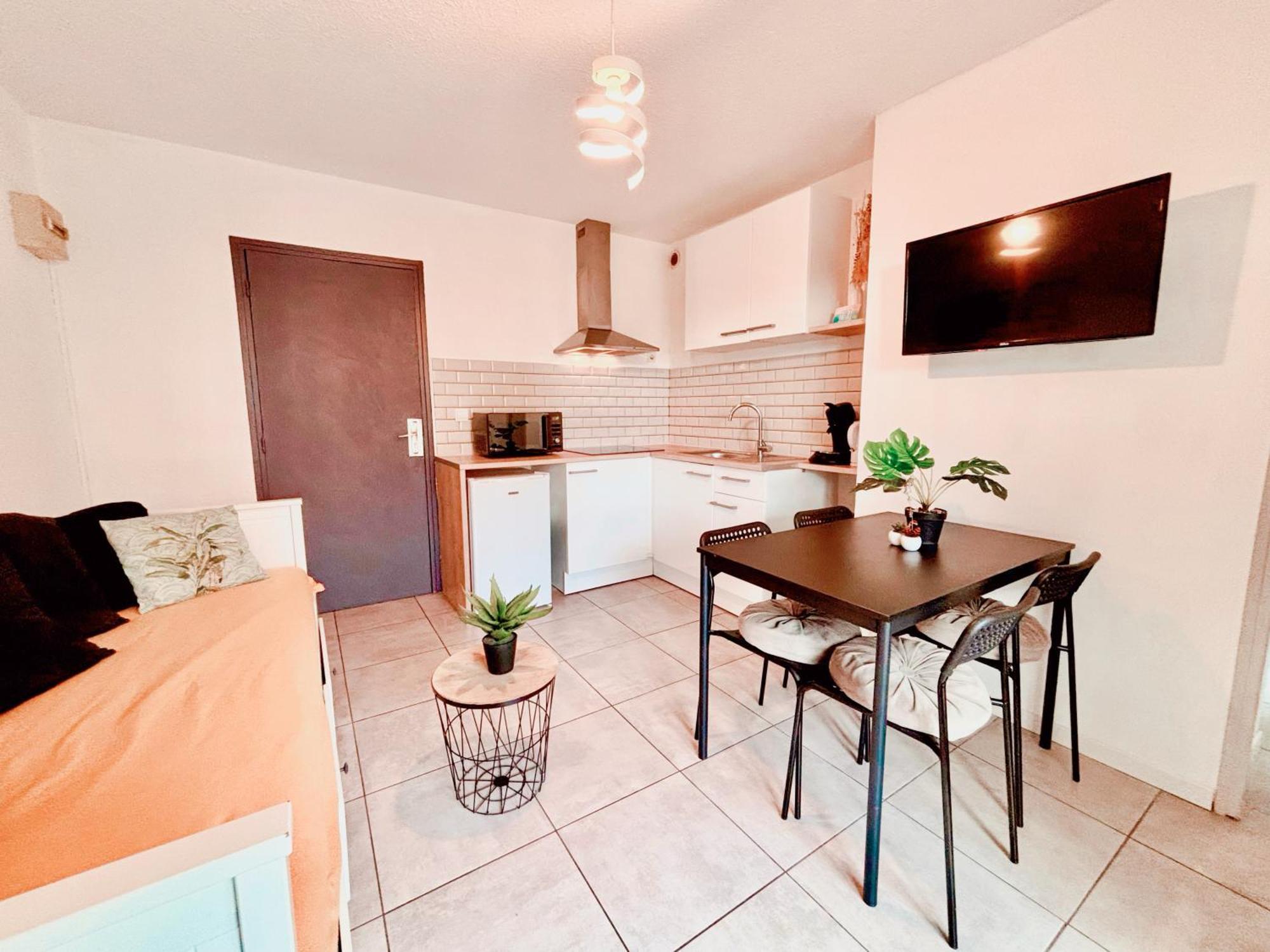 Appartement Calme Avec Jardin Privatif - 3 - Canet-en-Roussillon Buitenkant foto